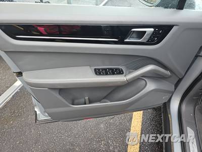 2021 Porsche Cayenne S - zdjęcie 9 z 25 - miniatura