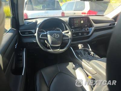 2022 Toyota Highlander XLE - zdjęcie 14 z 21 - miniatura