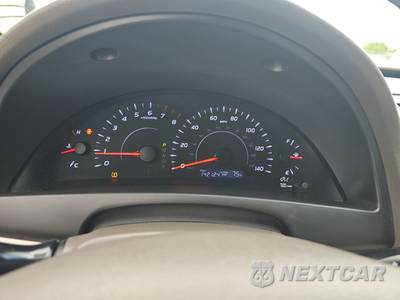 2010 Toyota Camry LE - zdjęcie 12 z 31 - miniatura