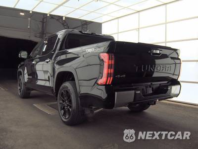 2023 Toyota Tundra Limited Crew Cab Short Bed - zdjęcie 8 z 25 - miniatura