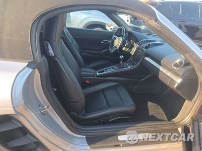 2022 Porsche 718 Boxster S - zdjęcie 14 z 23 - miniatura