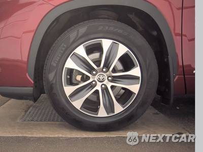 2022 Toyota Highlander Hybrid XLE - zdjęcie 9 z 24 - miniatura