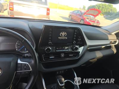 2022 Toyota Highlander Hybrid XLE - zdjęcie 17 z 24 - miniatura