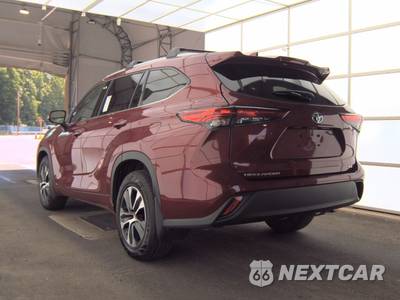 2022 Toyota Highlander Hybrid XLE - zdjęcie 8 z 24 - miniatura