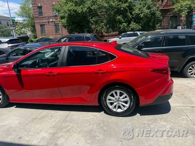 2026 Toyota Camry LE - zdjęcie 8 z 25 - miniatura