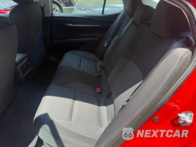 2026 Toyota Camry LE - zdjęcie 9 z 25 - miniatura