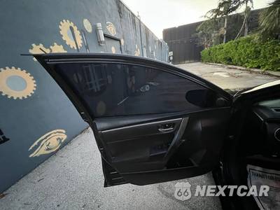 2018 Toyota Corolla LE Sedan - zdjęcie 28 z 33 - miniatura