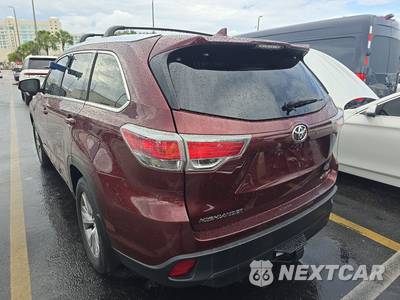 2015 Toyota Highlander XLE - zdjęcie 6 z 18 - miniatura