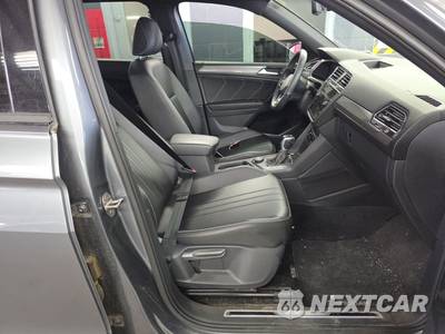 2022 Volkswagen Tiguan SE R-Line Black - zdjęcie 8 z 20 - miniatura