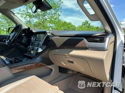2020 Chevrolet Suburban 1500 Premier 1LZ - zdjęcie 12 z 48 - miniatura