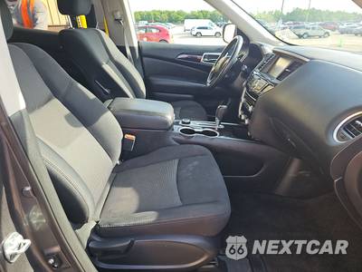 2019 Nissan Pathfinder SV - zdjęcie 8 z 28 - miniatura