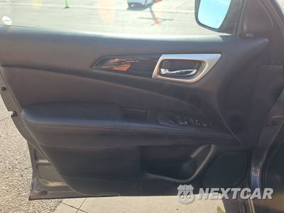 2019 Nissan Pathfinder SV - zdjęcie 9 z 28 - miniatura