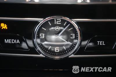 2024 Mercedes-Benz G 550 4MATIC - zdjęcie 27 z 37 - miniatura