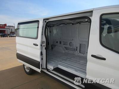 2023 Ford Transit 150 Cargo Van Low Roof 148.0" WB - zdjęcie 7 z 18 - miniatura