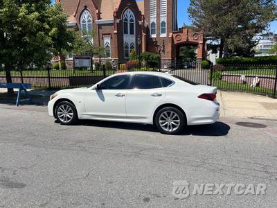 2015 INFINITI Q70 3.7 - zdjęcie 3 z 18 - miniatura