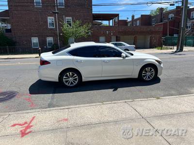 2015 INFINITI Q70 3.7 - zdjęcie 5 z 18 - miniatura