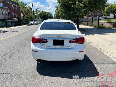 2015 INFINITI Q70 3.7 - zdjęcie 6 z 18 - miniatura