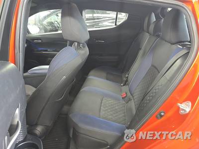 2020 Toyota C-HR XLE - zdjęcie 13 z 25 - miniatura
