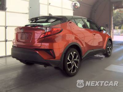 2020 Toyota C-HR XLE - zdjęcie 4 z 25 - miniatura