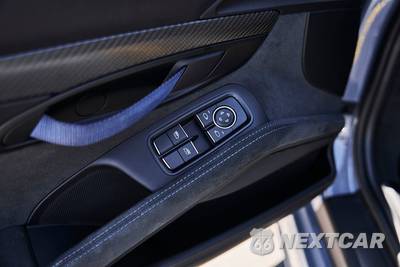 2023 Porsche 718 Cayman GT4 RS - zdjęcie 39 z 81 - miniatura