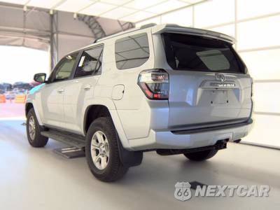 2024 Toyota 4Runner SR5 - zdjęcie 6 z 45 - miniatura