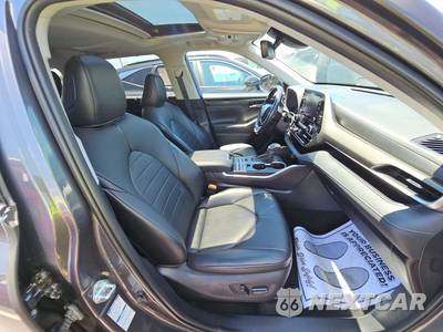2021 Toyota Highlander XLE - zdjęcie 8 z 21 - miniatura