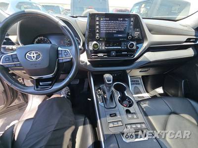 2021 Toyota Highlander XLE - zdjęcie 11 z 21 - miniatura