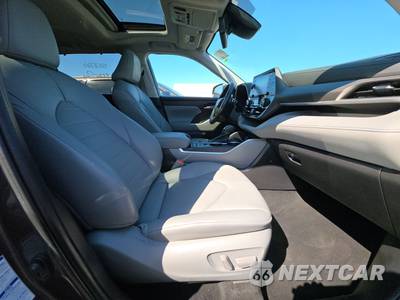 2022 Toyota Highlander Hybrid XLE - zdjęcie 8 z 29 - miniatura