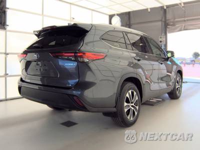 2022 Toyota Highlander Hybrid XLE - zdjęcie 4 z 29 - miniatura