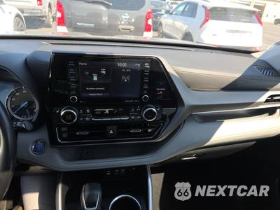 2022 Toyota Highlander Hybrid XLE - zdjęcie 11 z 29 - miniatura