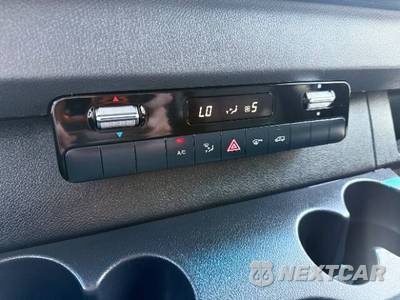 2023 Mercedes-Benz Sprinter 2500 Cargo Van Standard Roof 144.0" WB - zdjęcie 35 z 44 - miniatura