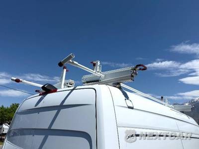 2023 Mercedes-Benz Sprinter 2500 Cargo Van Standard Roof 144.0" WB - zdjęcie 18 z 44 - miniatura