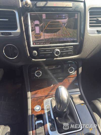 2013 Volkswagen Touareg TDI Sport w/Navigation - zdjęcie 12 z 14 - miniatura