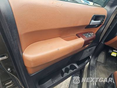2015 Toyota Sequoia Platinum - zdjęcie 9 z 24 - miniatura