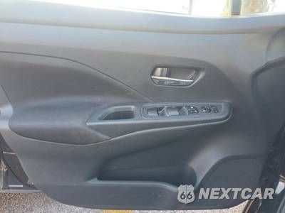 2021 Nissan Versa SV - zdjęcie 9 z 37 - miniatura