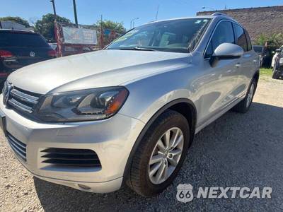 2013 Volkswagen Touareg TDI Sport w/Navigation - zdjęcie 5 z 12 - miniatura