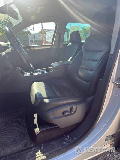 2013 Volkswagen Touareg TDI Sport w/Navigation - zdjęcie 9 z 12 - miniatura