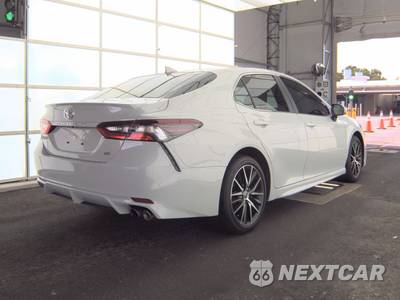 2024 Toyota Camry SE - zdjęcie 4 z 26 - miniatura