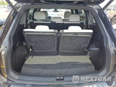 2022 Volkswagen Tiguan SE R-Line Black - zdjęcie 17 z 22 - miniatura