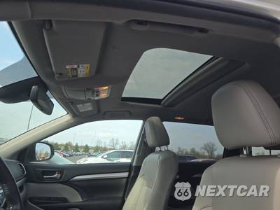 2019 Toyota Highlander XLE - zdjęcie 21 z 24 - miniatura