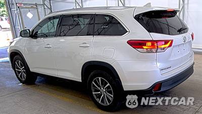 2019 Toyota Highlander XLE - zdjęcie 6 z 24 - miniatura