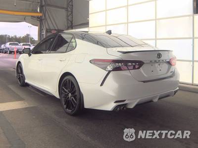 2023 Toyota Camry XSE - zdjęcie 6 z 19 - miniatura