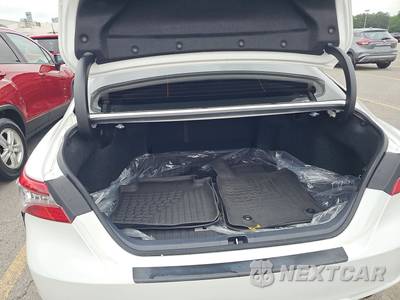 2023 Toyota Camry XSE - zdjęcie 16 z 19 - miniatura