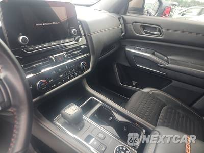 2023 Nissan Pathfinder Rock Creek - zdjęcie 11 z 19 - miniatura