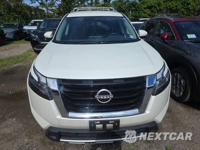 2023 Nissan Pathfinder SL - zdjęcie 2 z 25 - miniatura