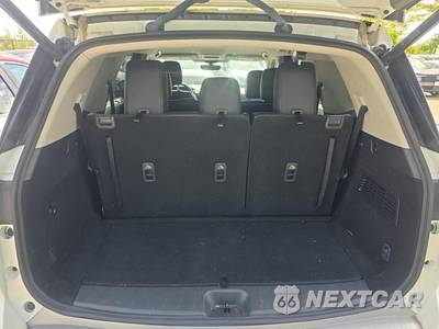 2023 Nissan Pathfinder SL - zdjęcie 18 z 25 - miniatura