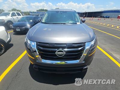 2025 Nissan Pathfinder SV - zdjęcie 2 z 22 - miniatura