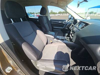 2020 Nissan Pathfinder S - zdjęcie 8 z 29 - miniatura
