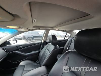 2012 Nissan Altima 3.5 SR Sedan - zdjęcie 17 z 46 - miniatura