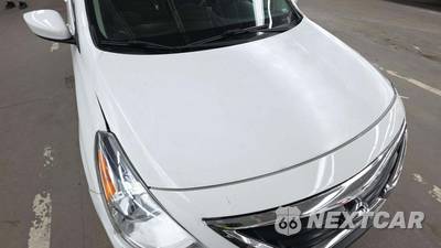2015 Nissan Versa SV - zdjęcie 25 z 40 - miniatura